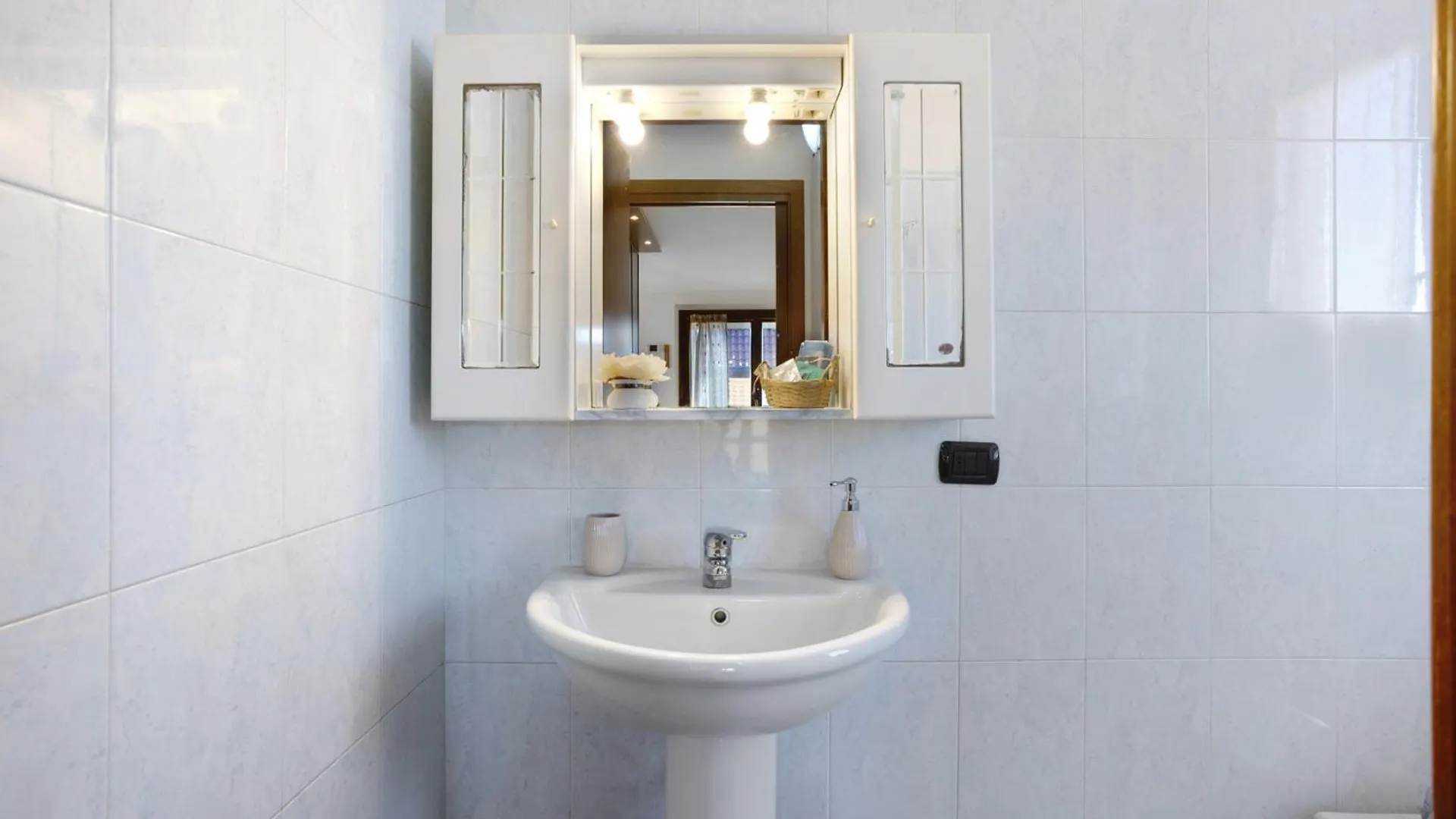 Luca Apartment Milan Italy
